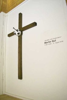 Pespilatheismus, ein Kunstobjekt von Martin Gut anlässlich des Kunstprojektes Penalty statt Doppelpass wï¿½hrend der Euro08 im KKL Uffikon, 2008.